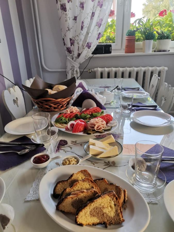 Pokoje Goscinne U Broni Mielno  Exteriör bild