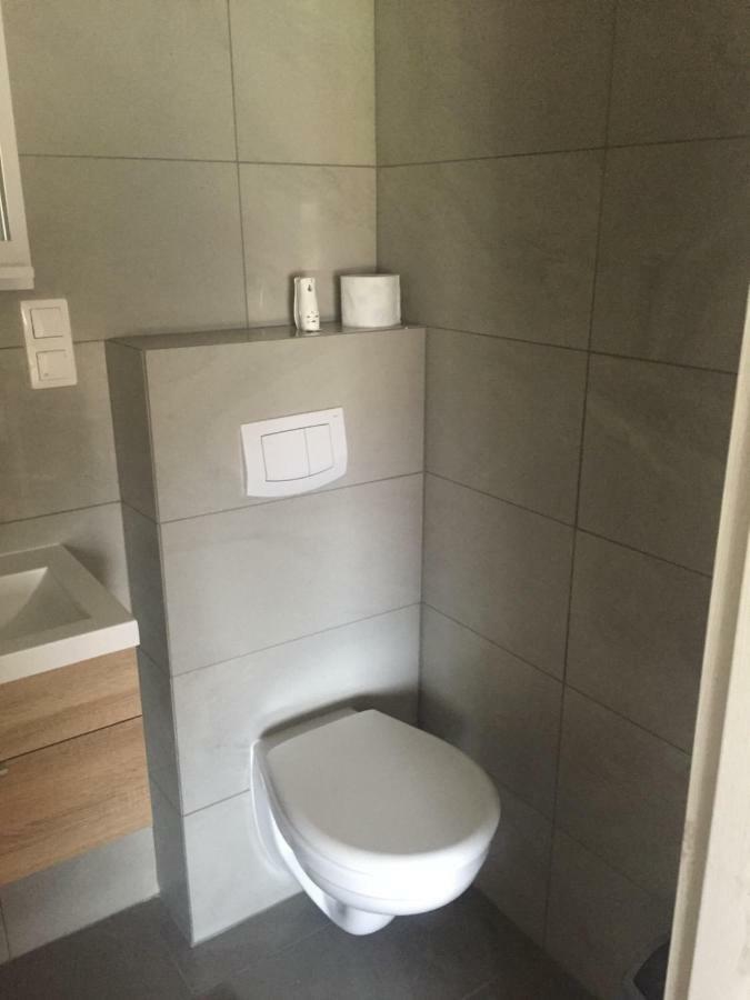 Pokoje Goscinne U Broni Mielno  Exteriör bild